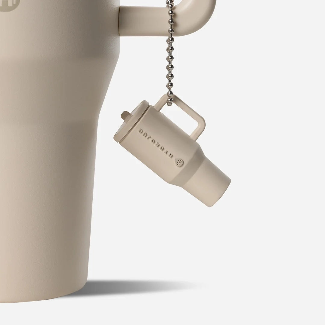 traveler-keychain-n9 Web-TravelerKeychainPhotos-Cream2.webp