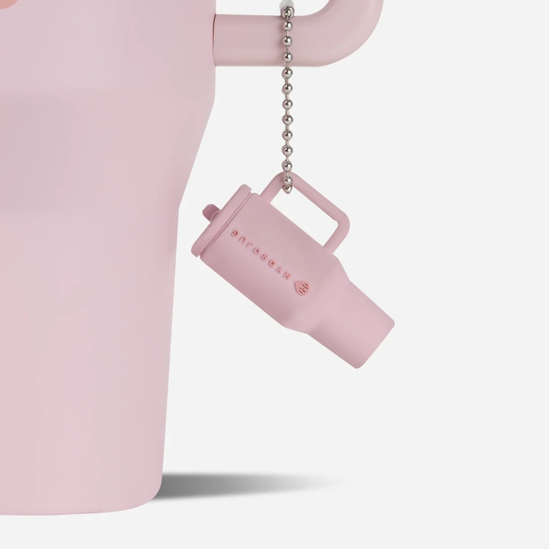 traveler-keychain-n9 Web-TravelerKeychainPhotos-PinkSand2.webp